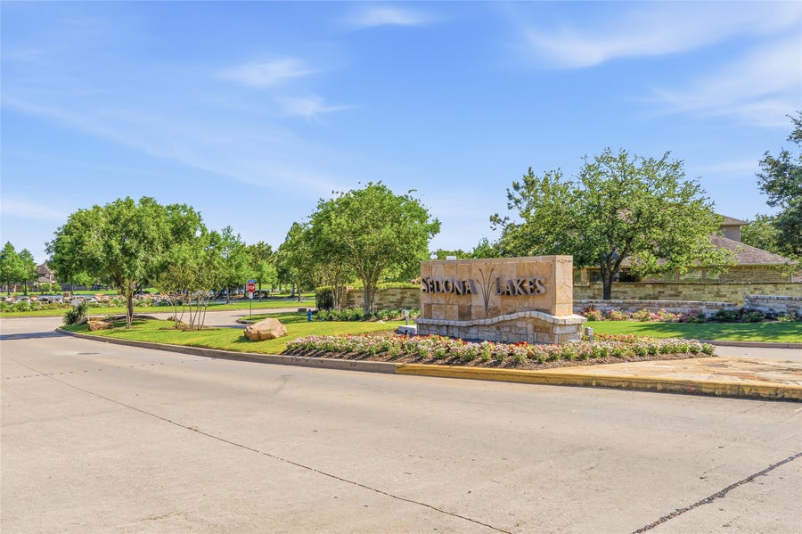 Property photo for 3914 Desert Zinnia Court, Manvel, TX