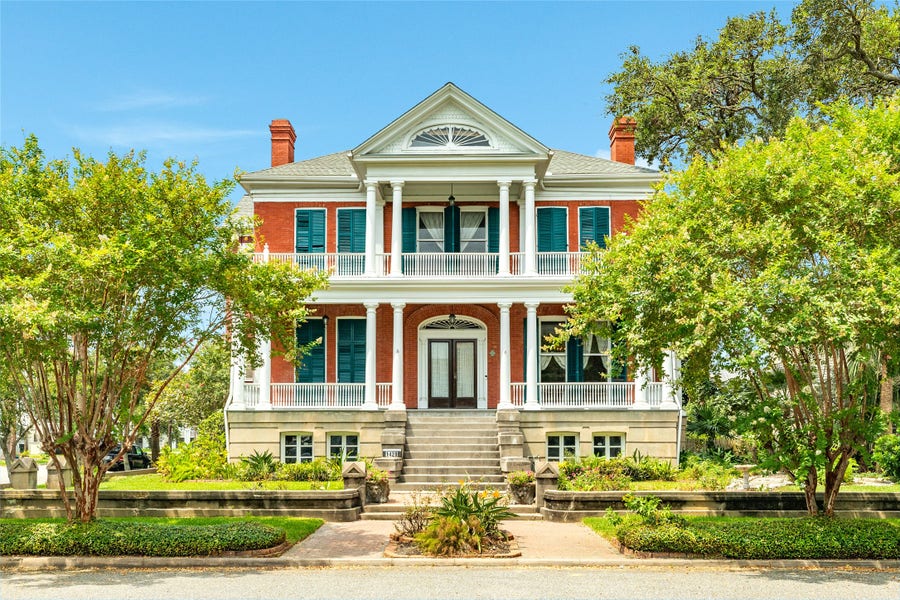 Property photo for 1428 Ball, Galveston, TX