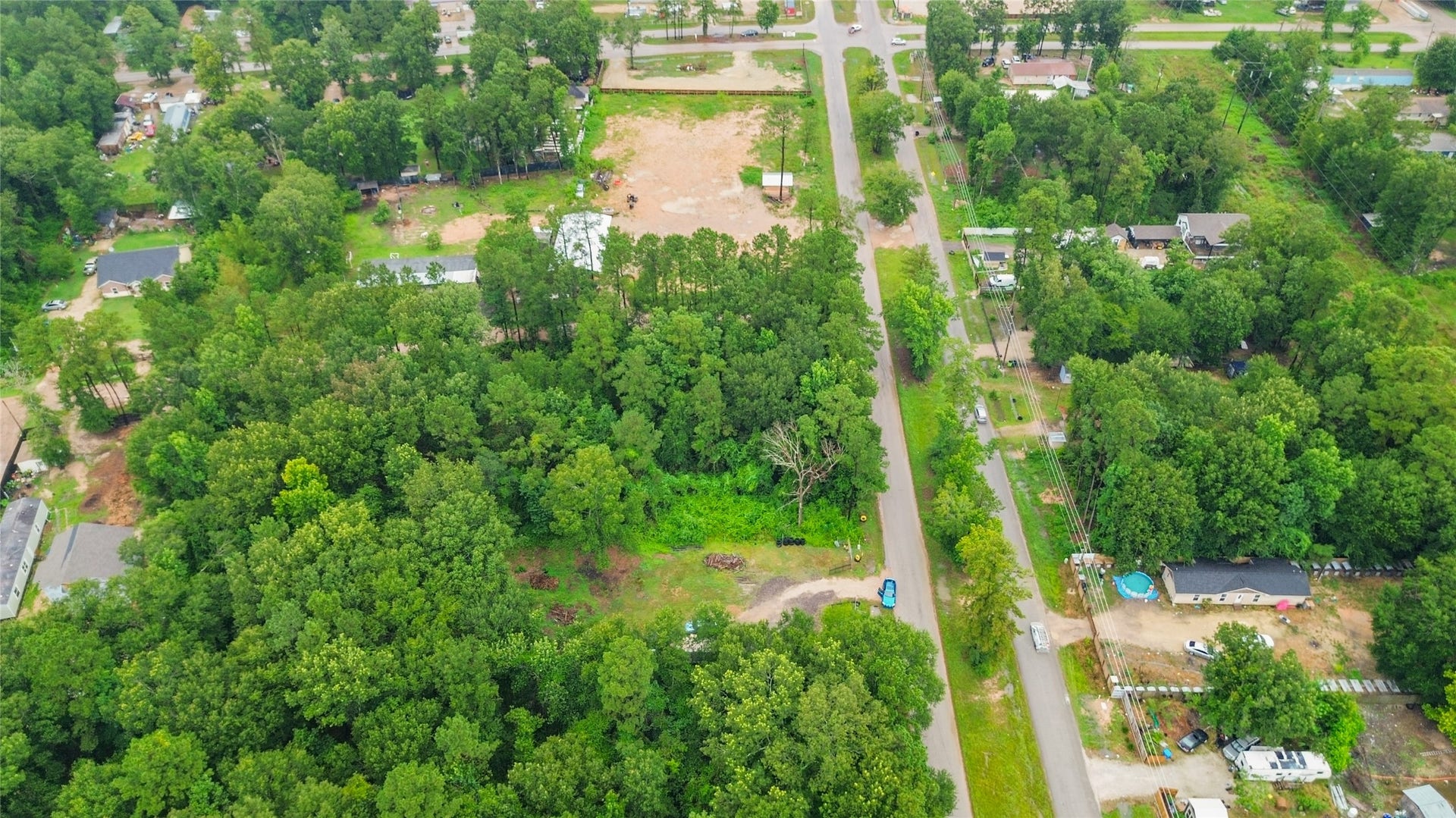 19164 & 19168 Galaxy Boulevard, New Caney, TX 77357 19164 & 19168 Galaxy Boulevard, New Caney, TX 77357