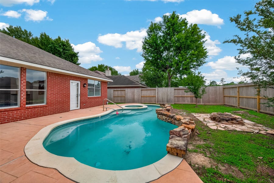 Property photo for 17415 Memorial Crest Drive, Spring, TX