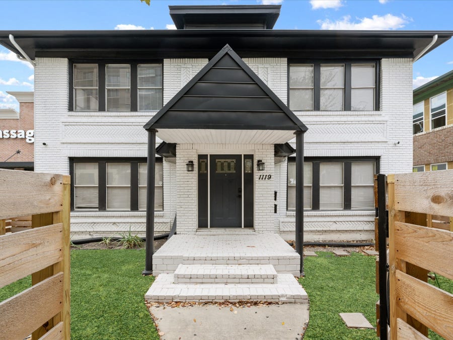 Property photo for 1119 Waugh Drive, #4, Houston, TX