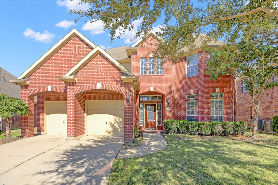 Property photo for 13419 Sunset Bay Lane, Pearland, TX