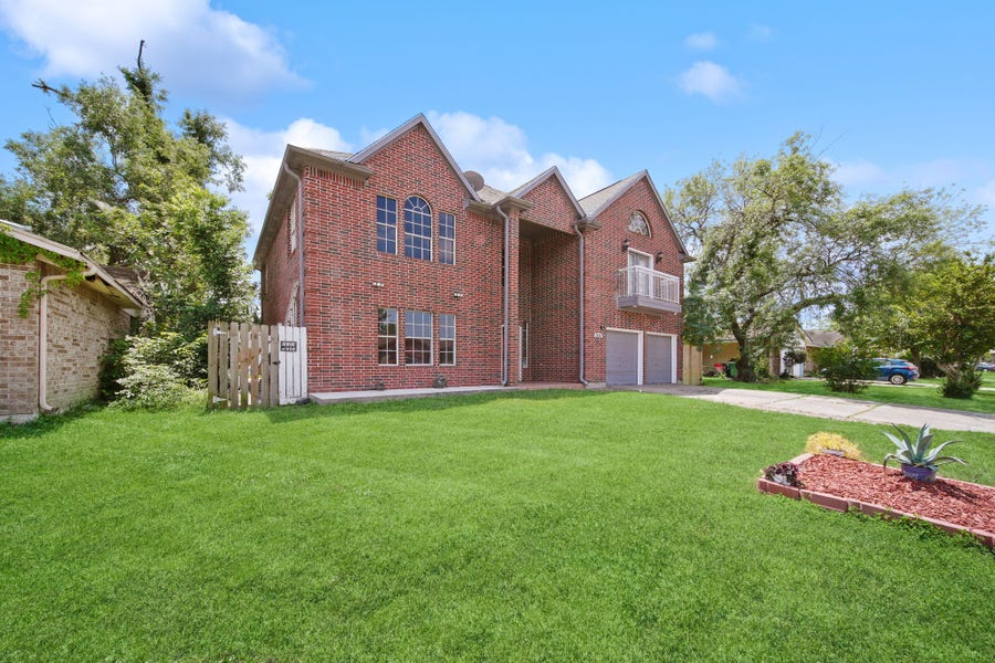 Property photo for 11642 Borderwood Drive, Houston, TX
