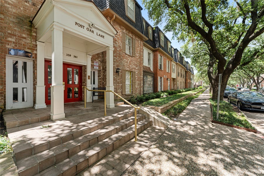 Property photo for 359 N Post Oak Lane, #127, Houston, TX