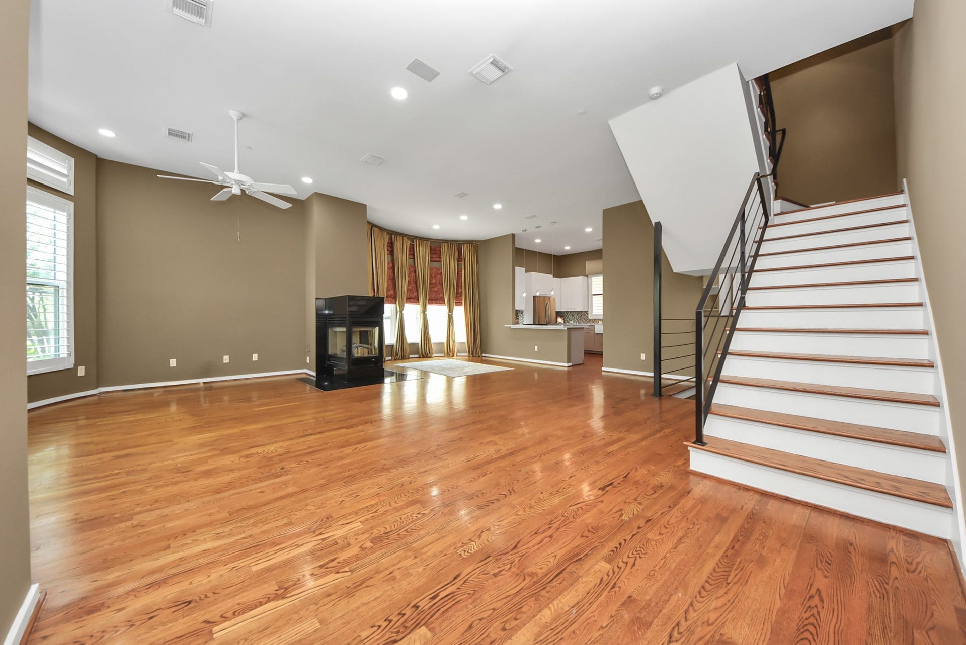 6519 Durford Street, Houston, TX 77007 6519 Durford Street, Houston, TX 77007