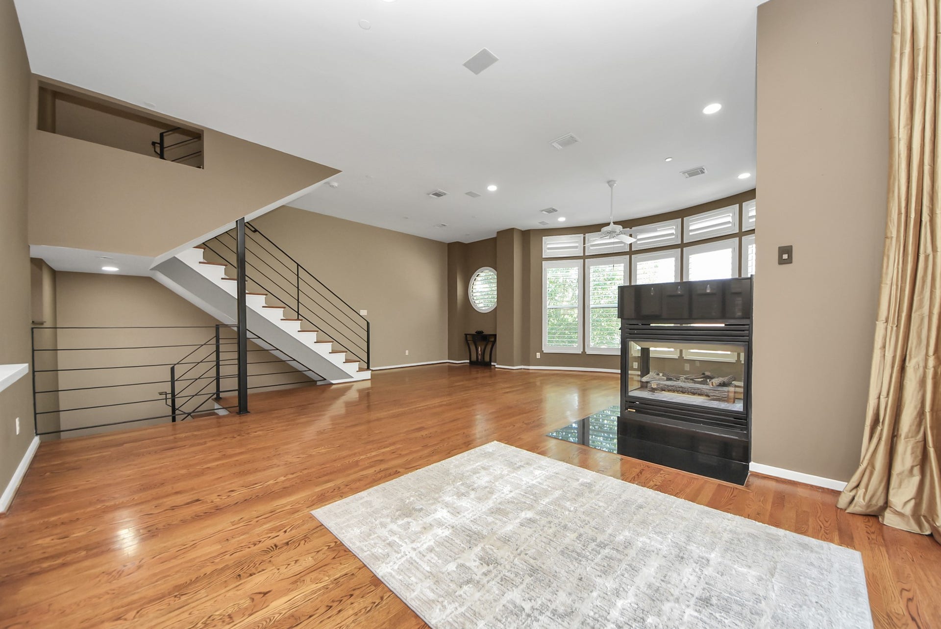 6519 Durford Street, Houston, TX 77007 6519 Durford Street, Houston, TX 77007