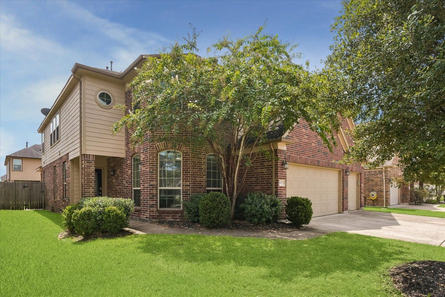 Property photo for 19131 Cardinal Grove Court, Cypress, TX