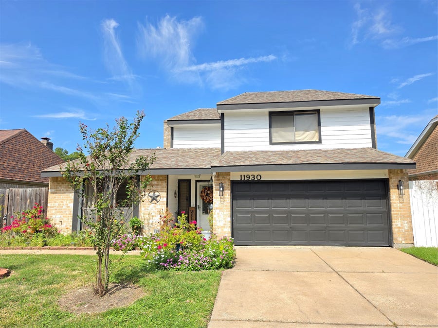 Property photo for 11930 Meadow Crest Drive, Meadows Place, TX
