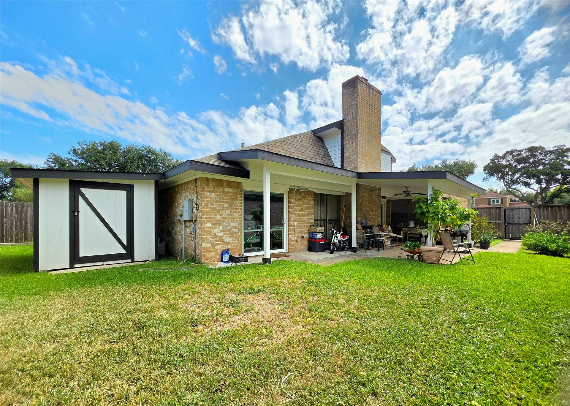 11930 Meadow Crest Drive, Meadows Place, TX 77477