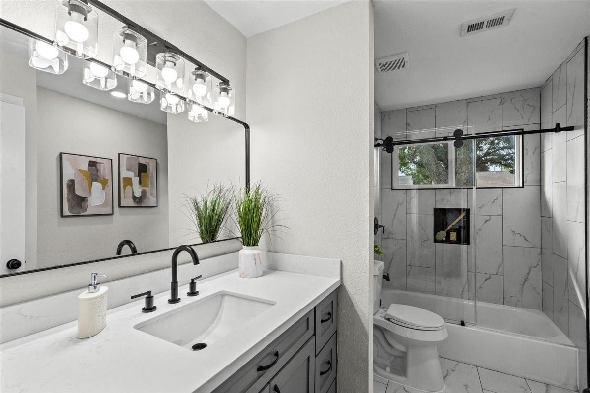 5933 Sanford Rd, Houston, TX 77096 5933 Sanford Rd, Houston, TX 77096