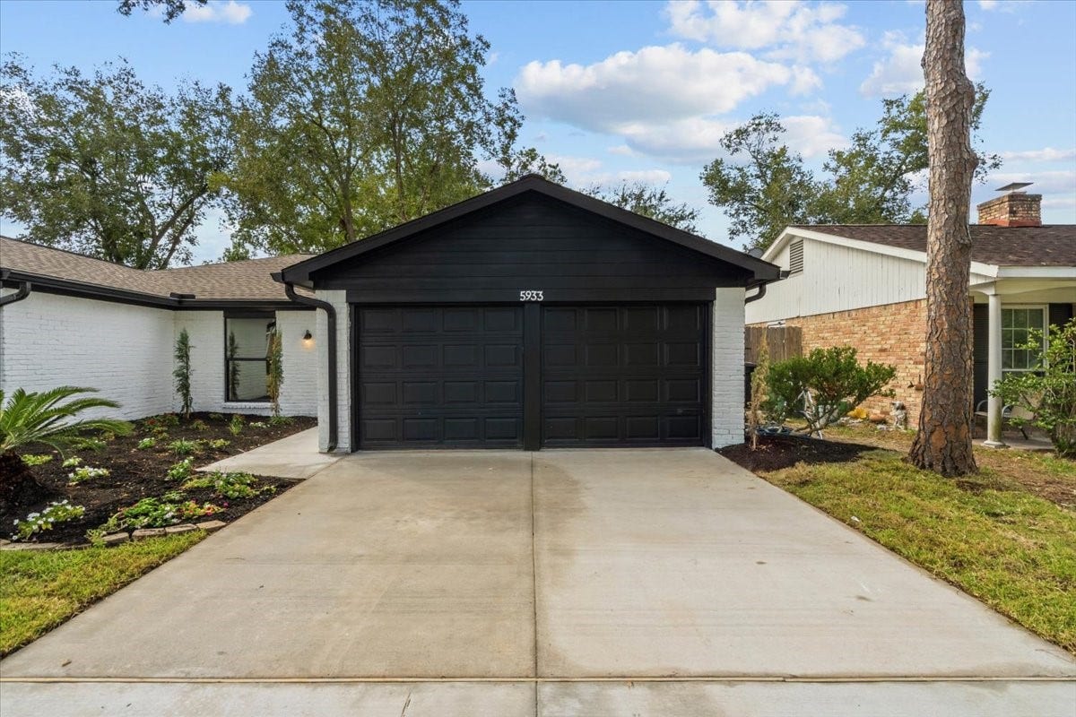 5933 Sanford Rd, Houston, TX 77096 5933 Sanford Rd, Houston, TX 77096