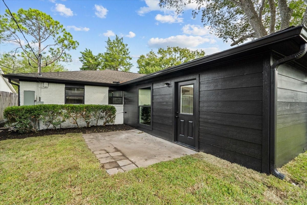 5933 Sanford Rd, Houston, TX 77096 5933 Sanford Rd, Houston, TX 77096