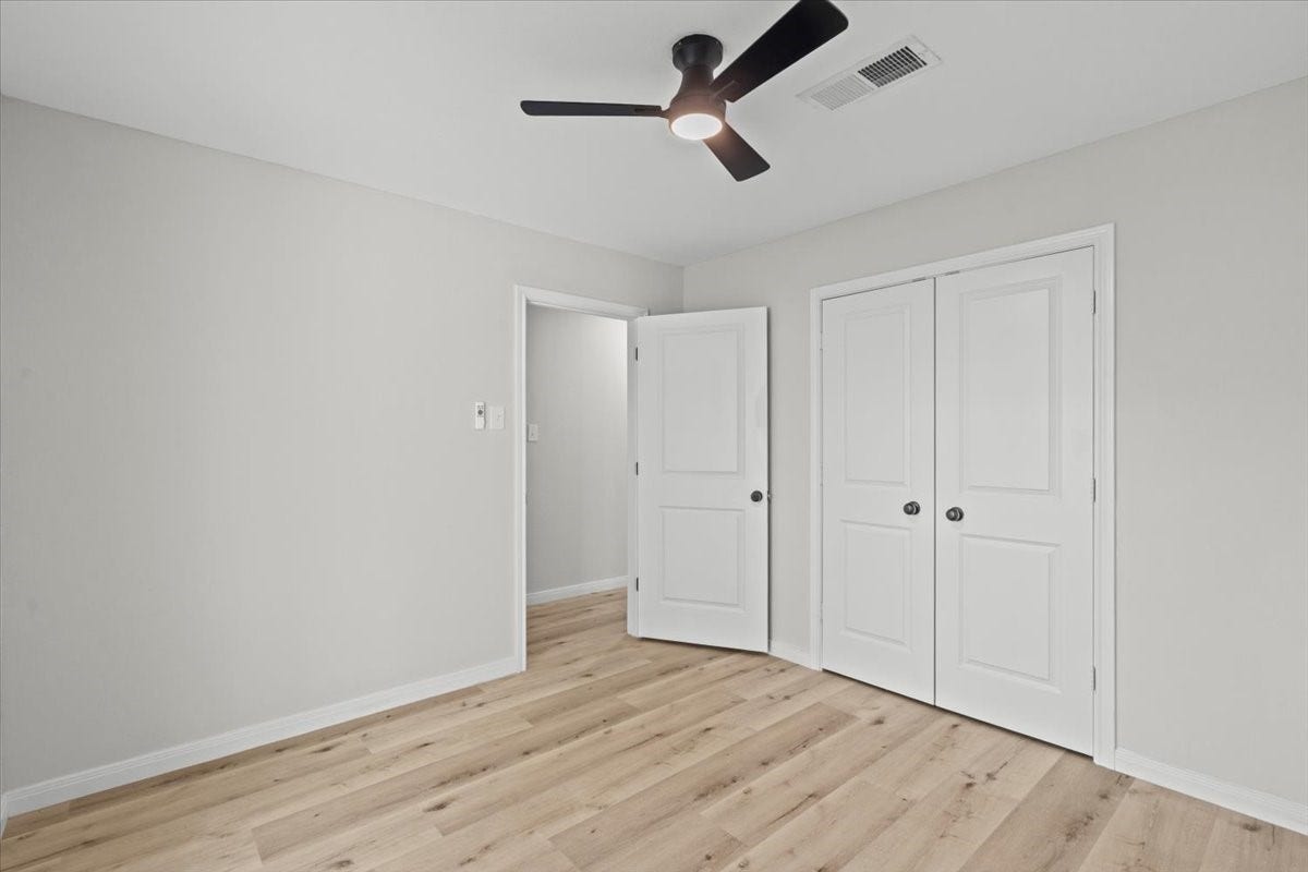5933 Sanford Rd, Houston, TX 77096 5933 Sanford Rd, Houston, TX 77096