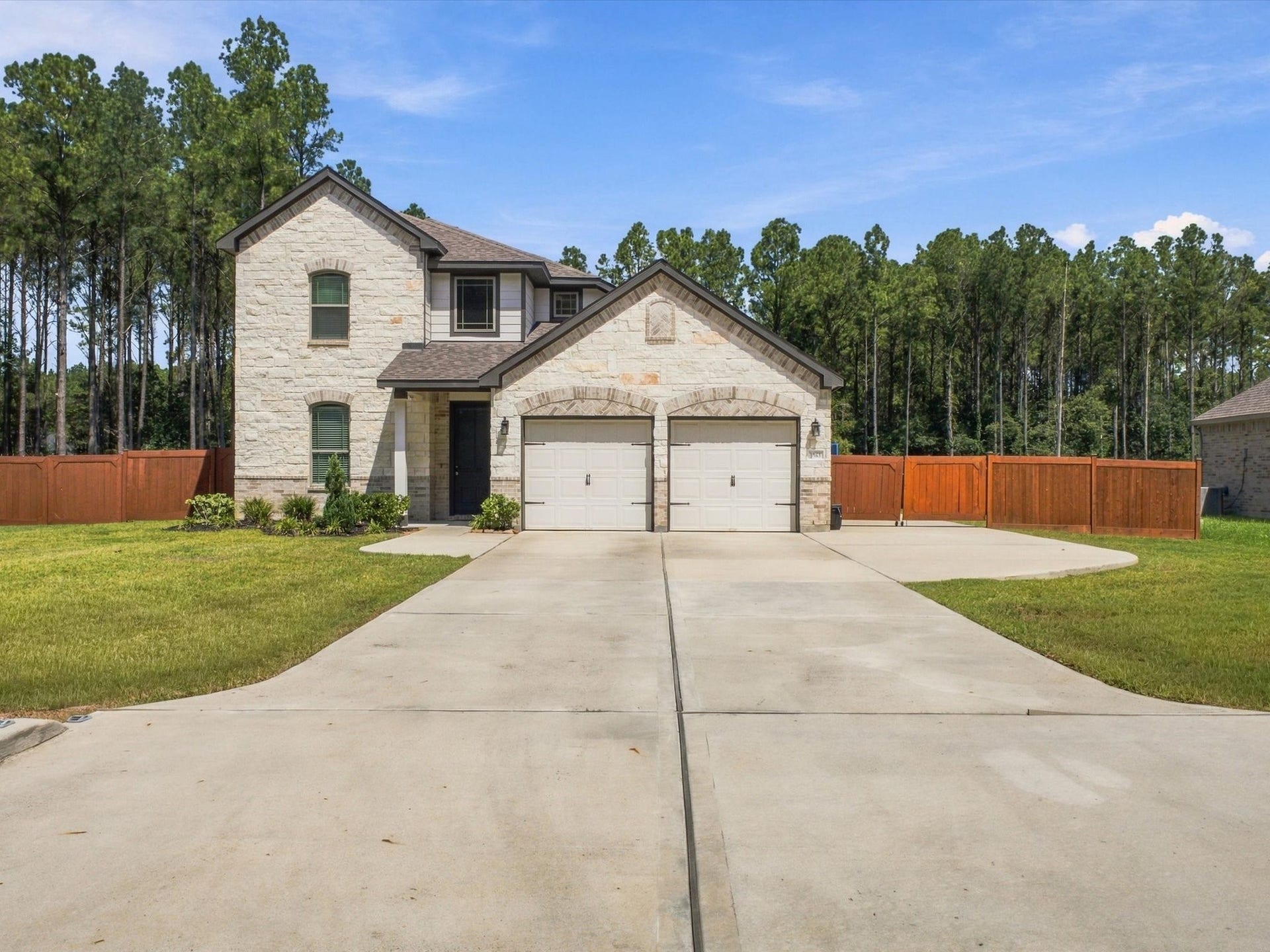 1563 Road 66114, Dayton, TX 77535 1563 Road 66114, Dayton, TX 77535