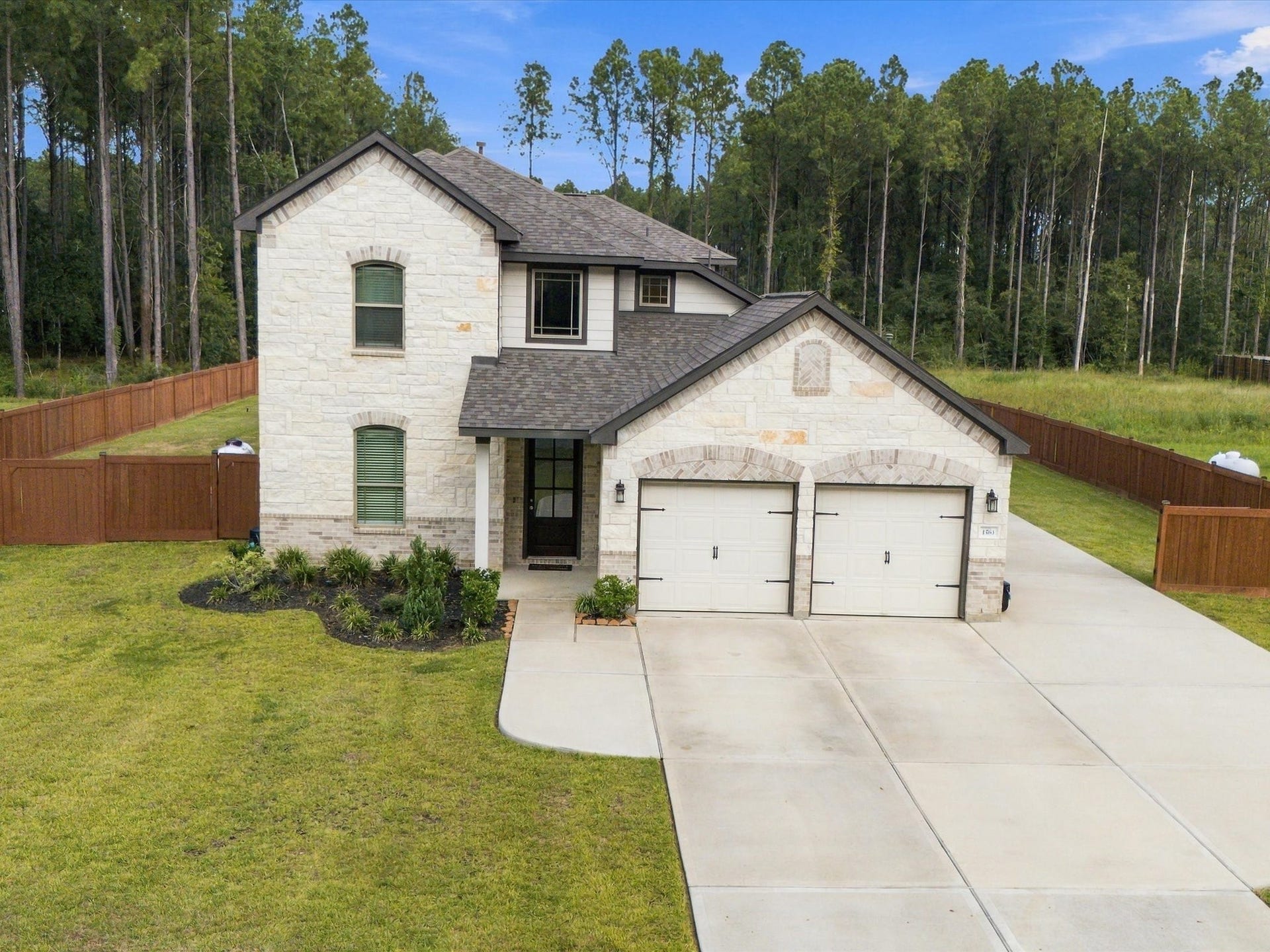 1563 Road 66114, Dayton, TX 77535 1563 Road 66114, Dayton, TX 77535