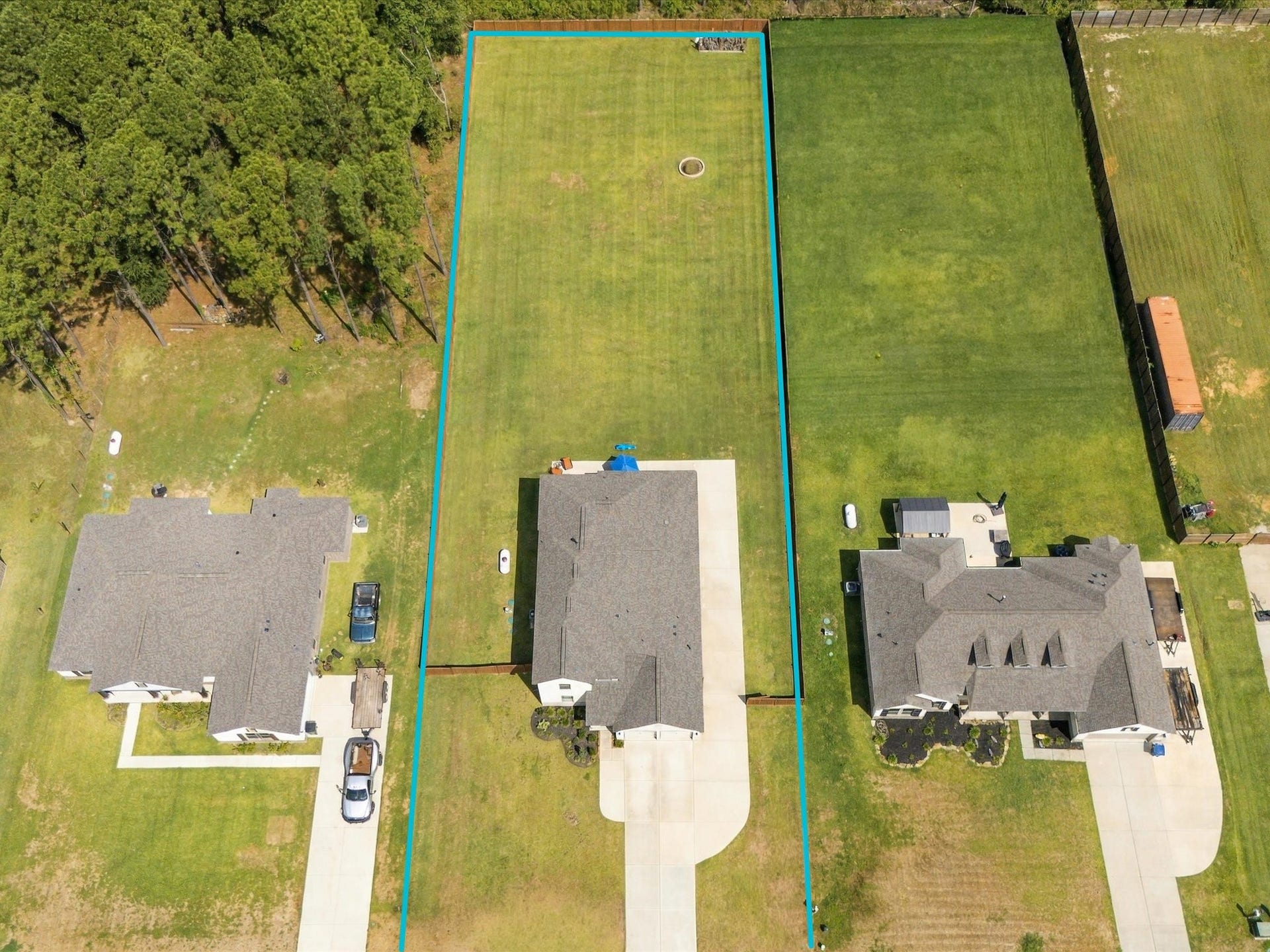 1563 Road 66114, Dayton, TX 77535 1563 Road 66114, Dayton, TX 77535