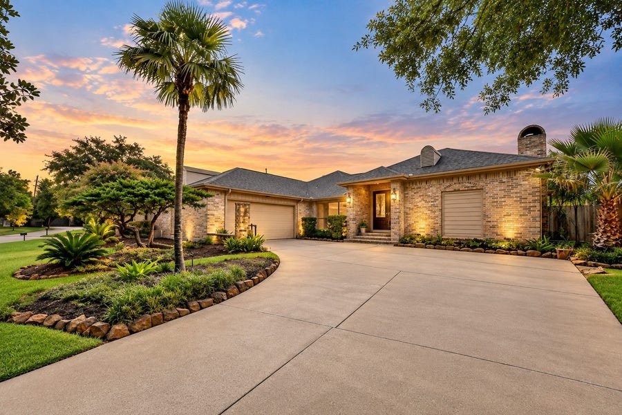 Property photo for 3110 Amesbury Court, Sugar Land, TX