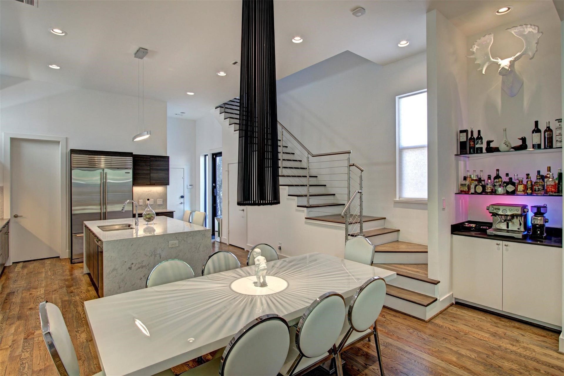 6017 San Felipe Street, Houston, TX 77057 6017 San Felipe Street, Houston, TX 77057