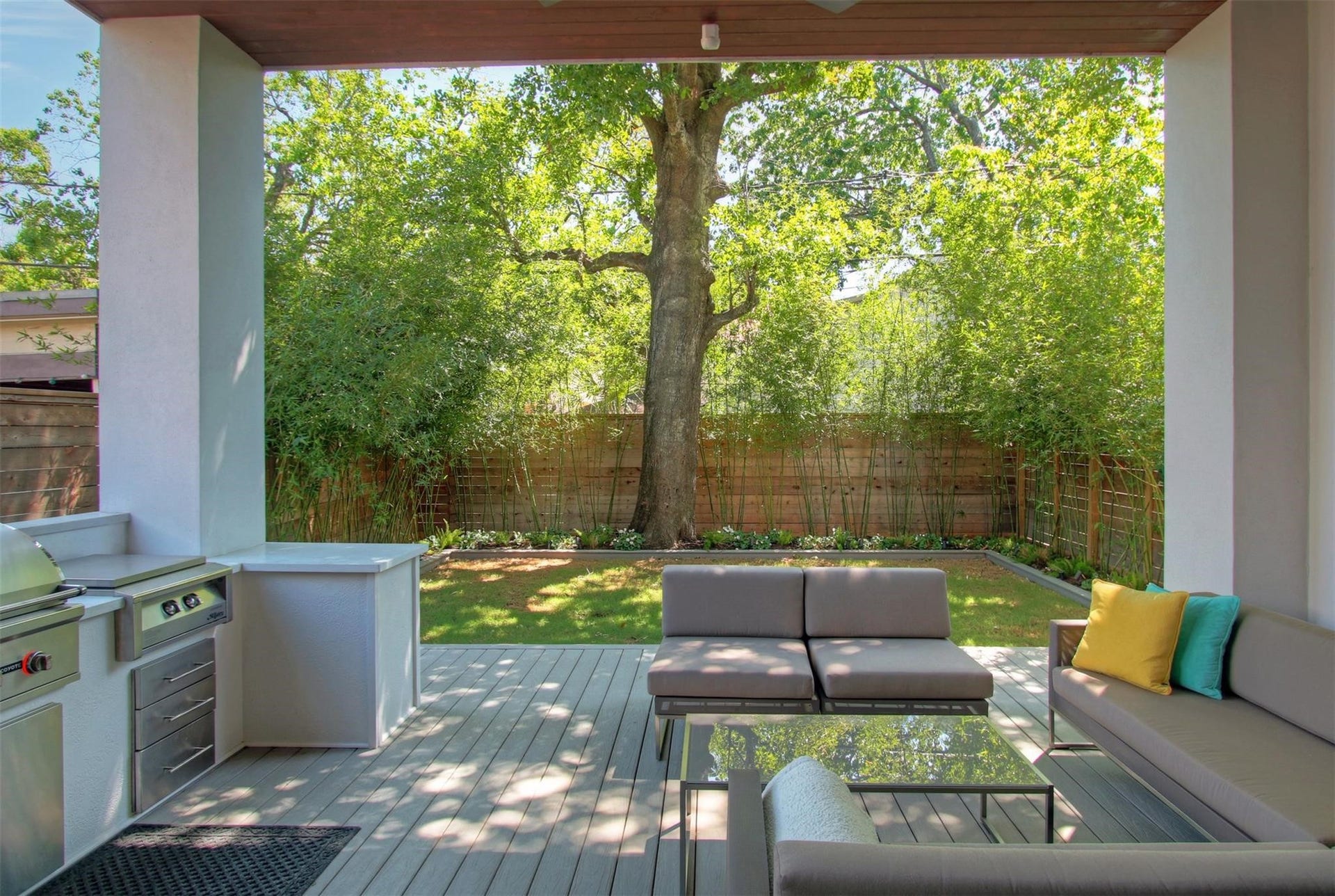 6017 San Felipe Street, Houston, TX 77057 6017 San Felipe Street, Houston, TX 77057