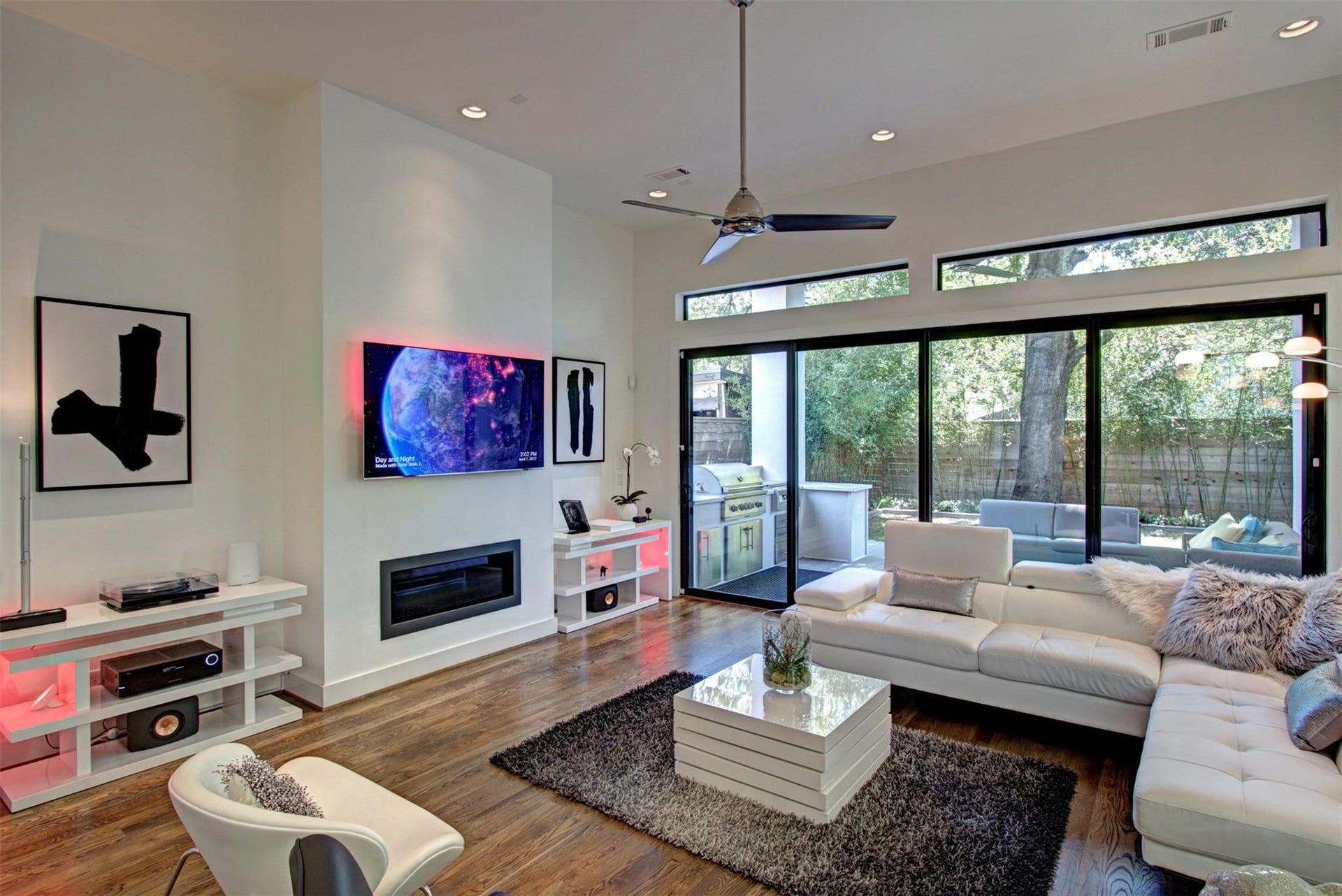 6017 San Felipe Street, Houston, TX 77057 6017 San Felipe Street, Houston, TX 77057