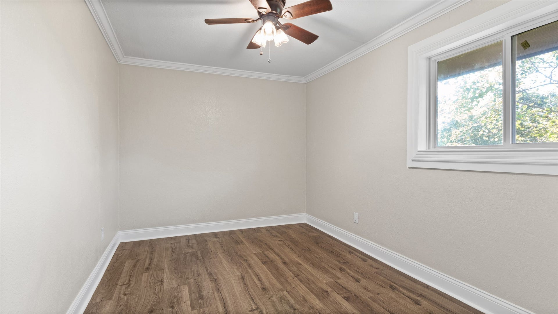 12335 2nd Street, Santa Fe, TX 77510 Third bedroom