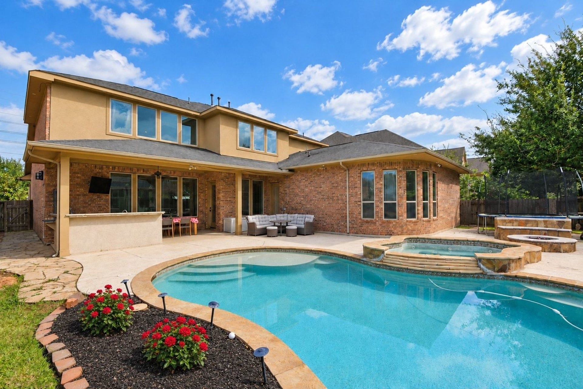 26727 Cedardale Pines Drive, Katy, TX 77494 Pool and spa
