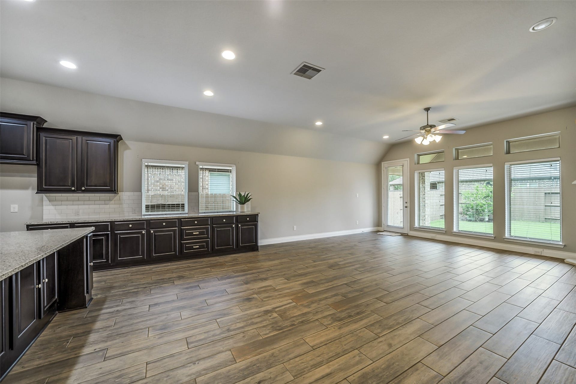 16818 Headwaters Forest Drive, Humble, TX 77346 16818 Headwaters Forest Drive, Humble, TX 77346