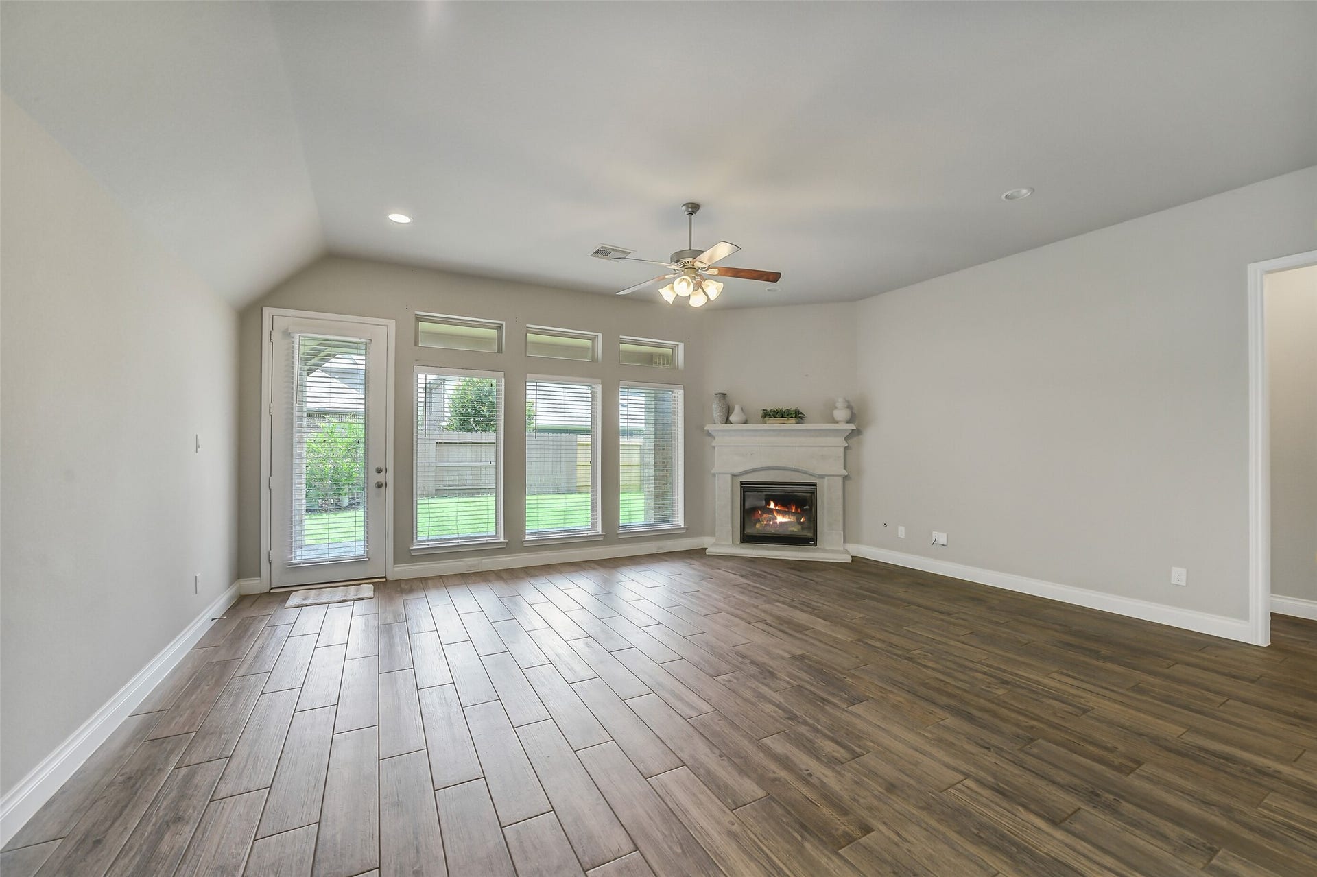 16818 Headwaters Forest Drive, Humble, TX 77346 16818 Headwaters Forest Drive, Humble, TX 77346