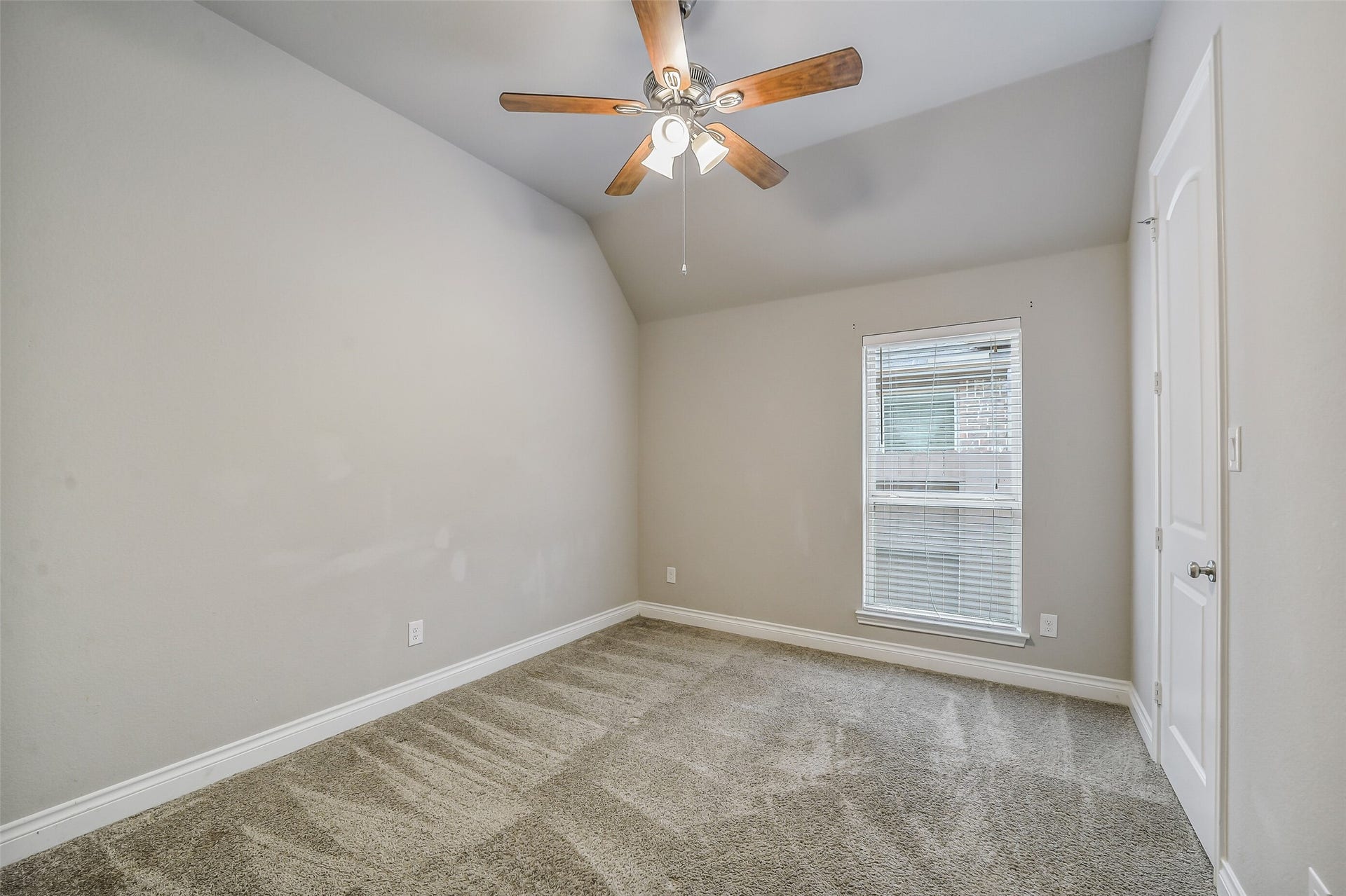 16818 Headwaters Forest Drive, Humble, TX 77346 16818 Headwaters Forest Drive, Humble, TX 77346