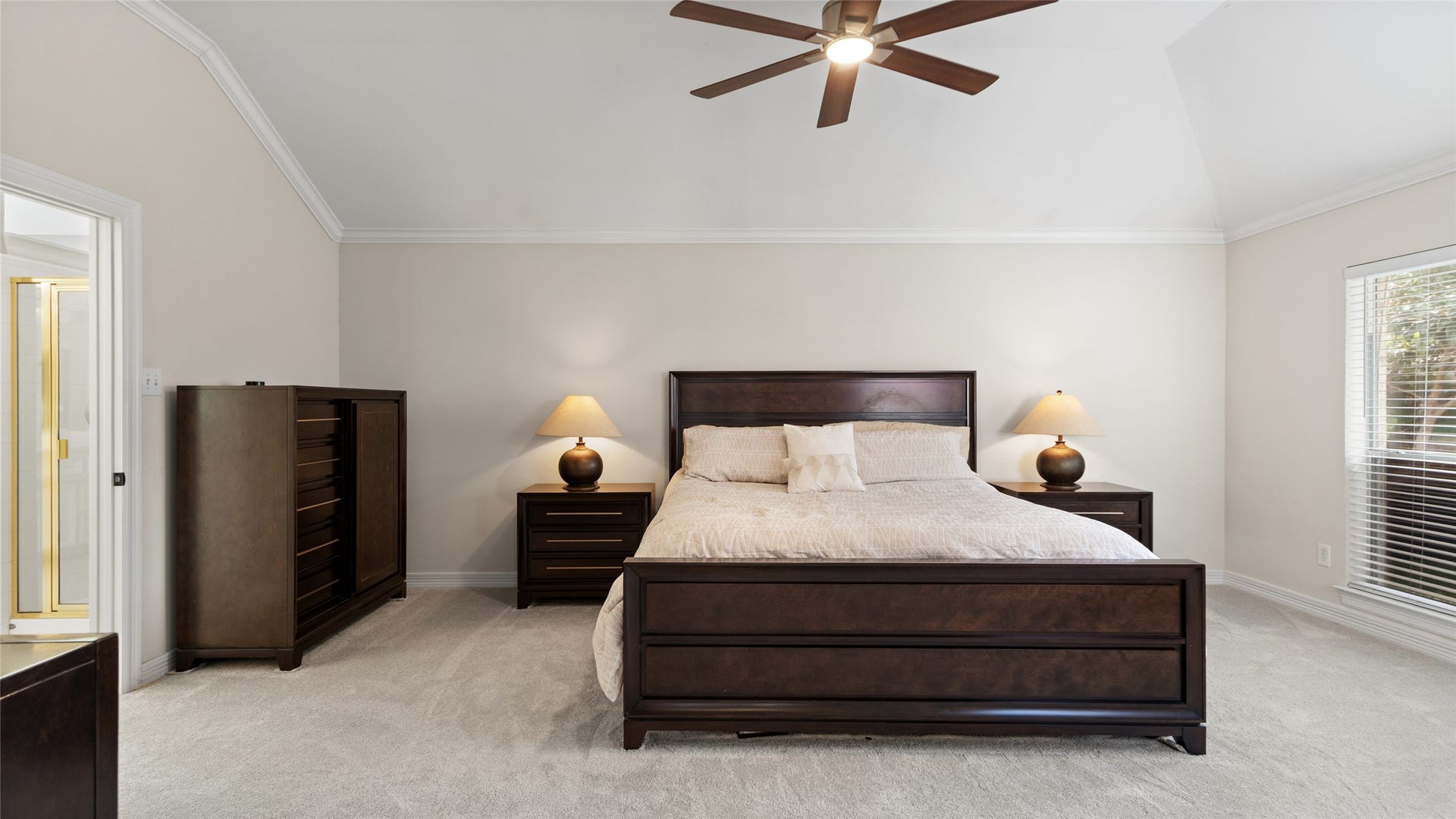 1170 Rustling Wind Lane, League City, TX 77573 The Primary Bedroom is spacious & welcoming.