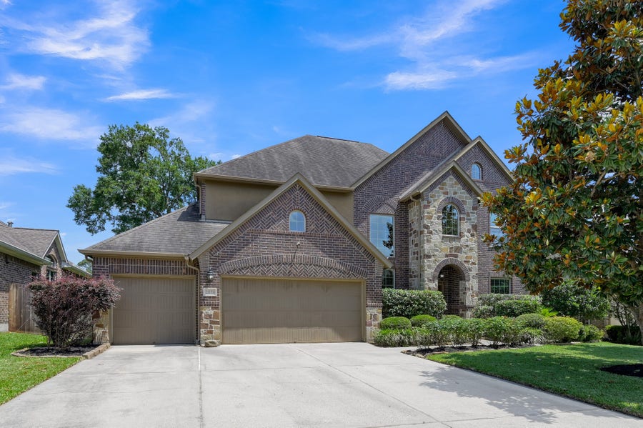 Property photo for 2033 Brodie Lane, Conroe, TX
