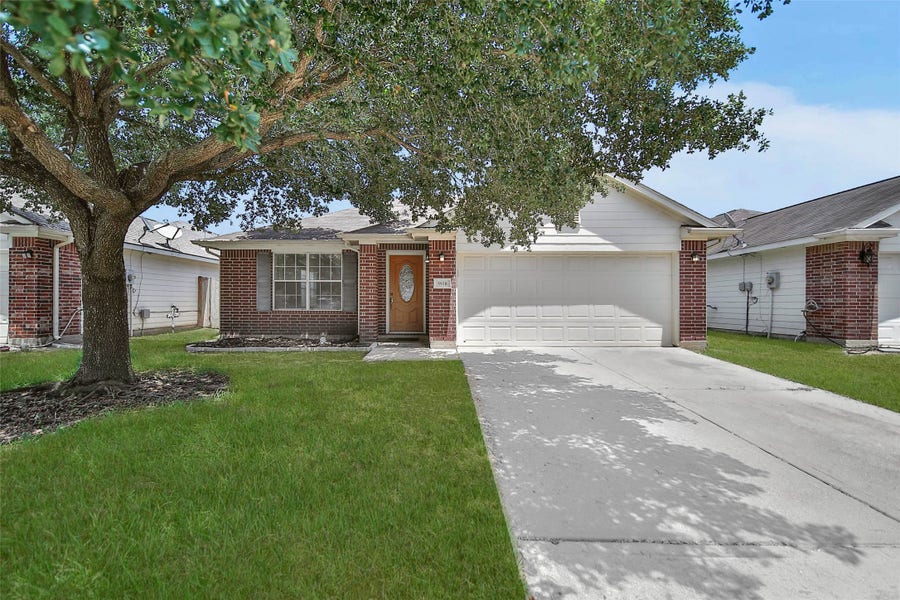 Property photo for 5918 Camron Point Circle, Katy, TX
