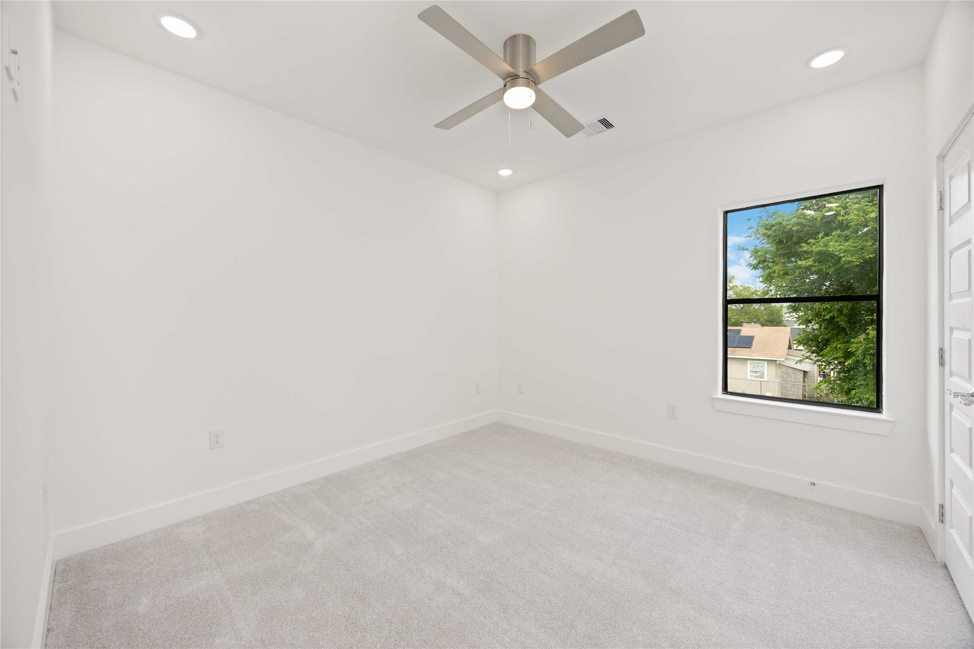 3022 Retta Street, Houston, TX 77026 3022 Retta Street, Houston, TX 77026