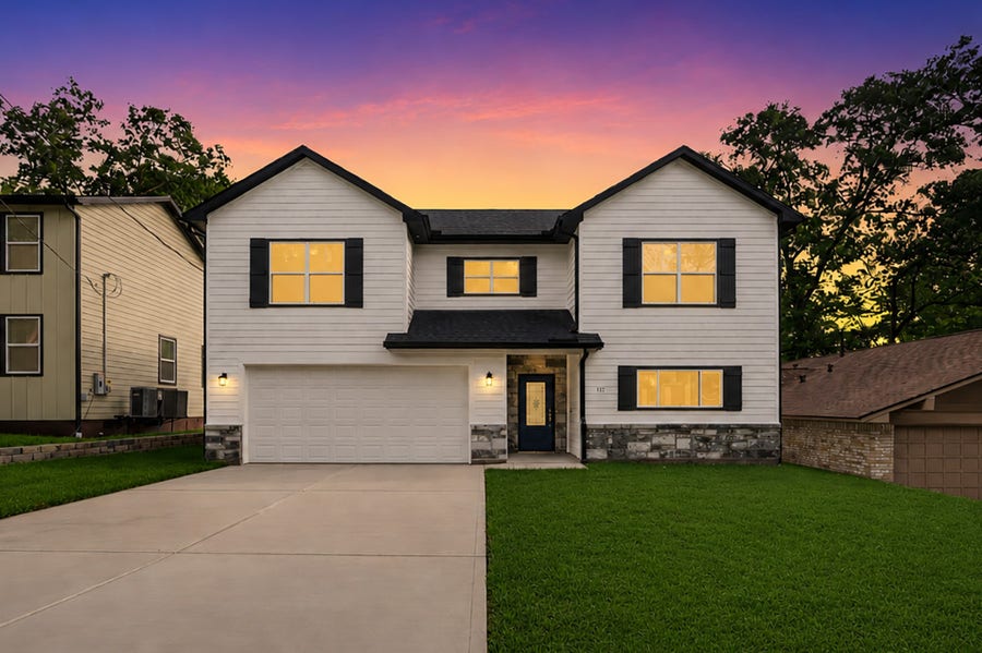 Property photo for 117 Sun City Lane, Conroe, TX