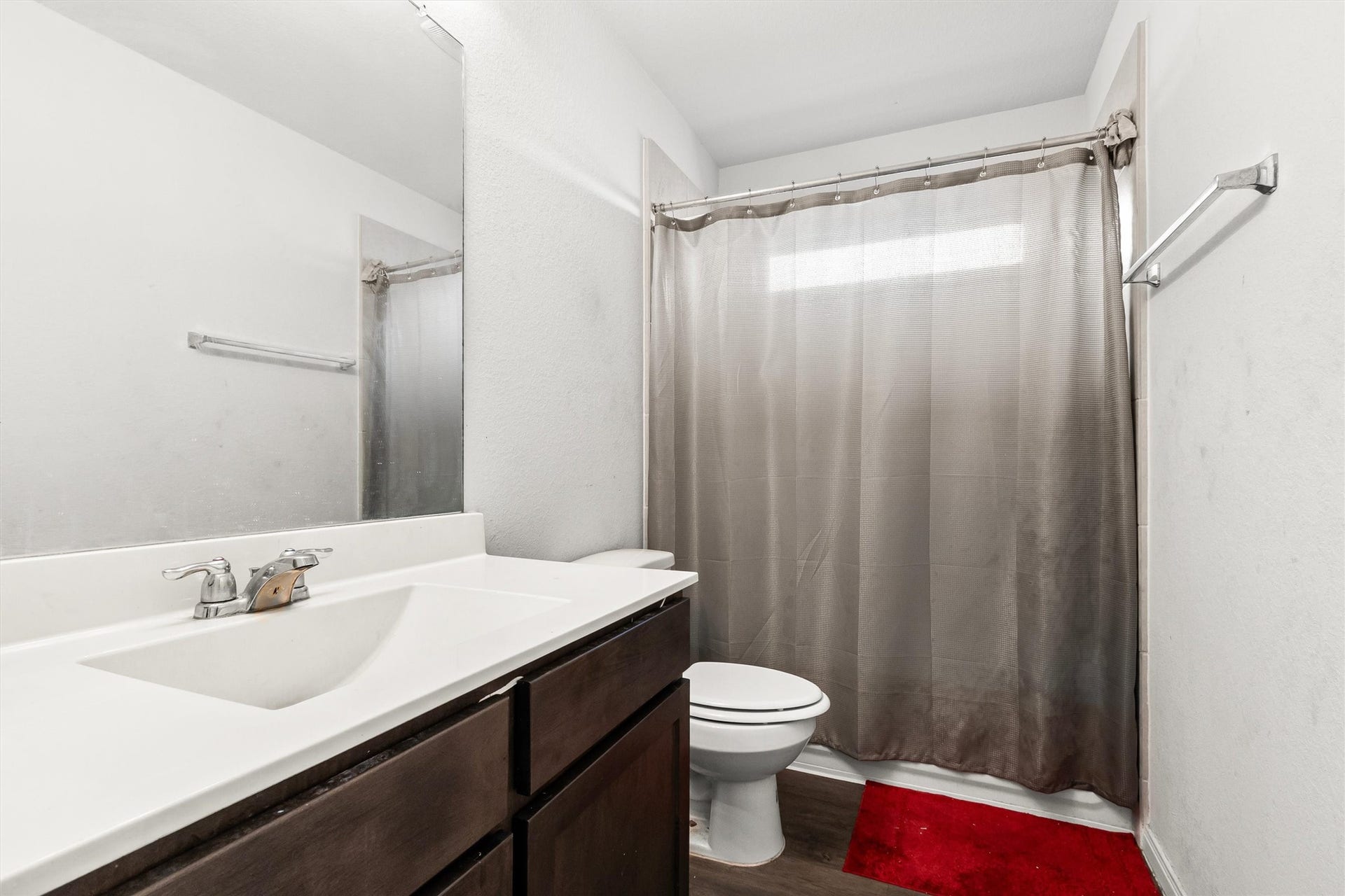 4314 Mcgregor Bluff Lane, Conroe, TX 77304 2nd bathroom