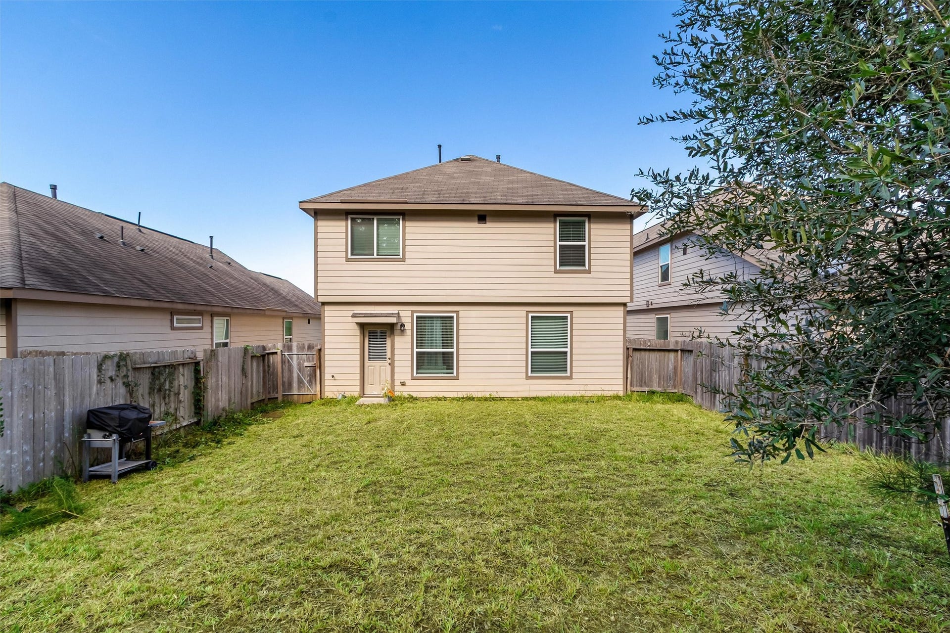 4314 Mcgregor Bluff Lane, Conroe, TX 77304 4314 Mcgregor Bluff Lane, Conroe, TX 77304