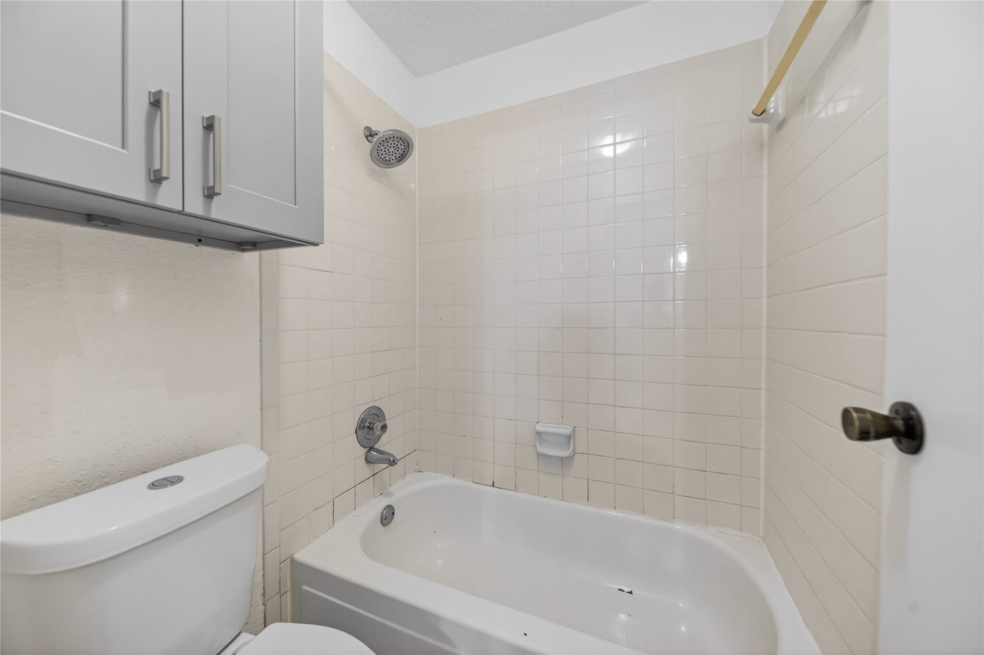 2750 Holly Hall Street, #1706, Houston, TX 77054 2750 Holly Hall Street, #1706, Houston, TX 77054