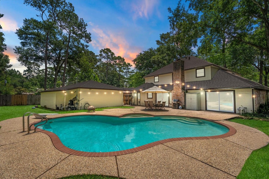 Property photo for 8238 Theisswood Road, Spring, TX