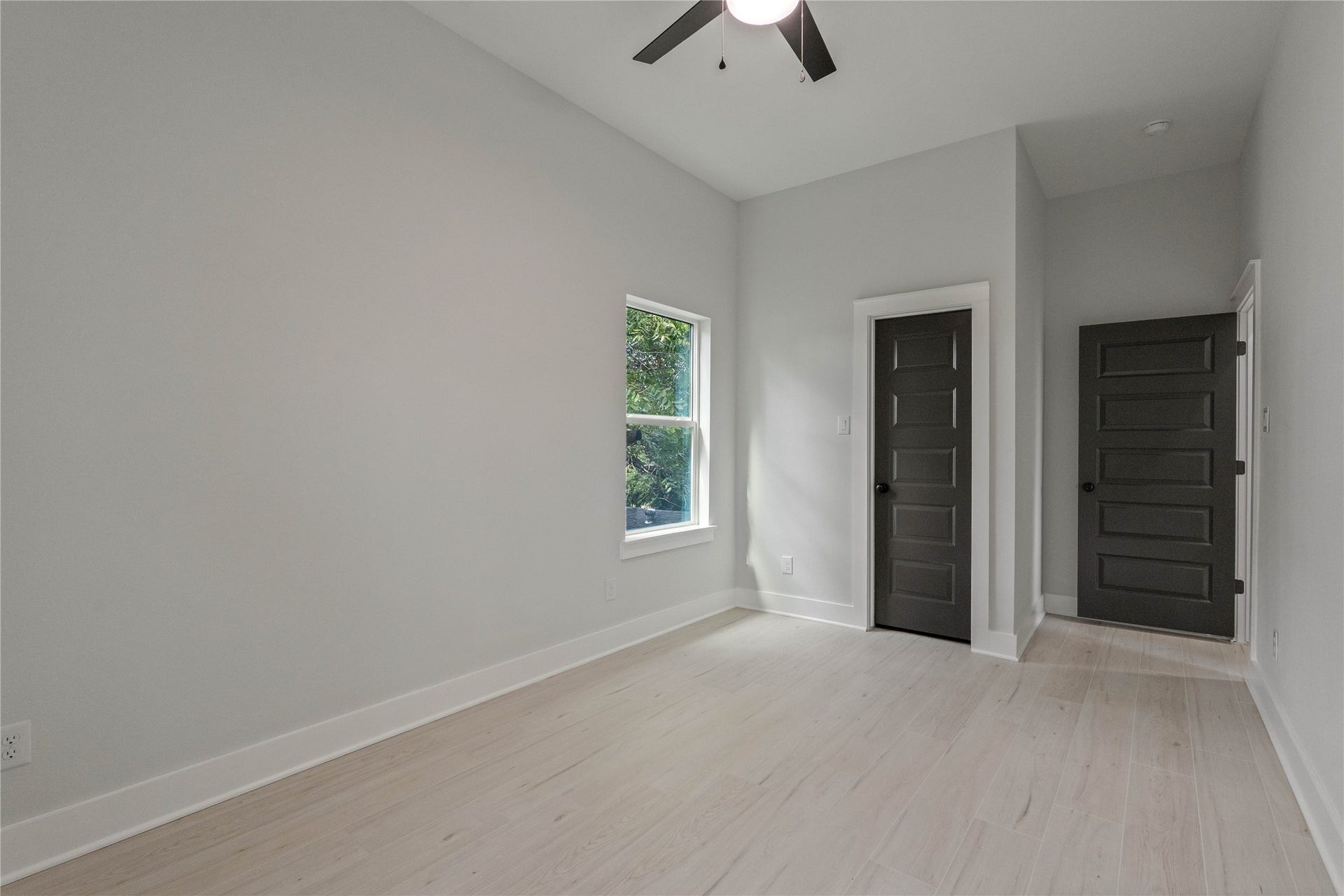 1216 Johnston Street, #A, Houston, TX 77022 Primary Bedroom.