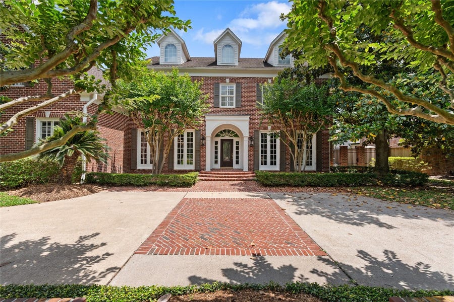 Property photo for 5 Long Timbers Trail, Houston, TX
