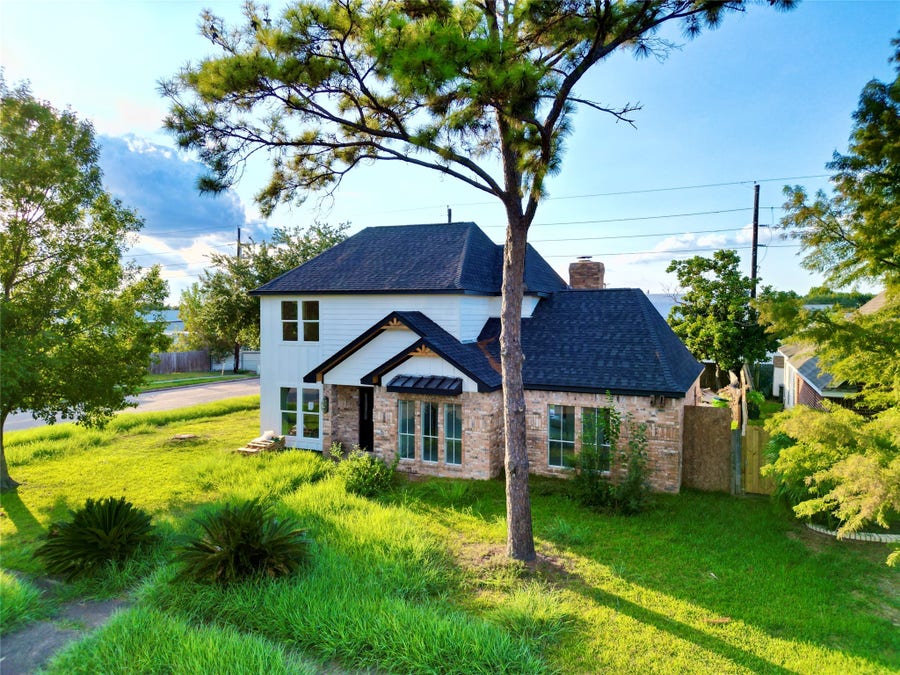 Property photo for 14826 El Grande Drive, Houston, TX