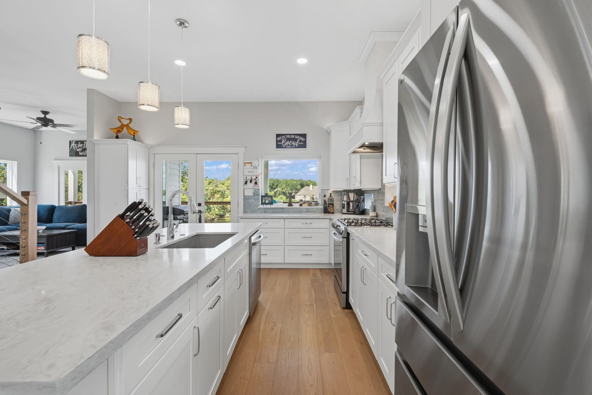 3405 Oak Alley Court, Seabrook, TX 77586 3405 Oak Alley Court, Seabrook, TX 77586