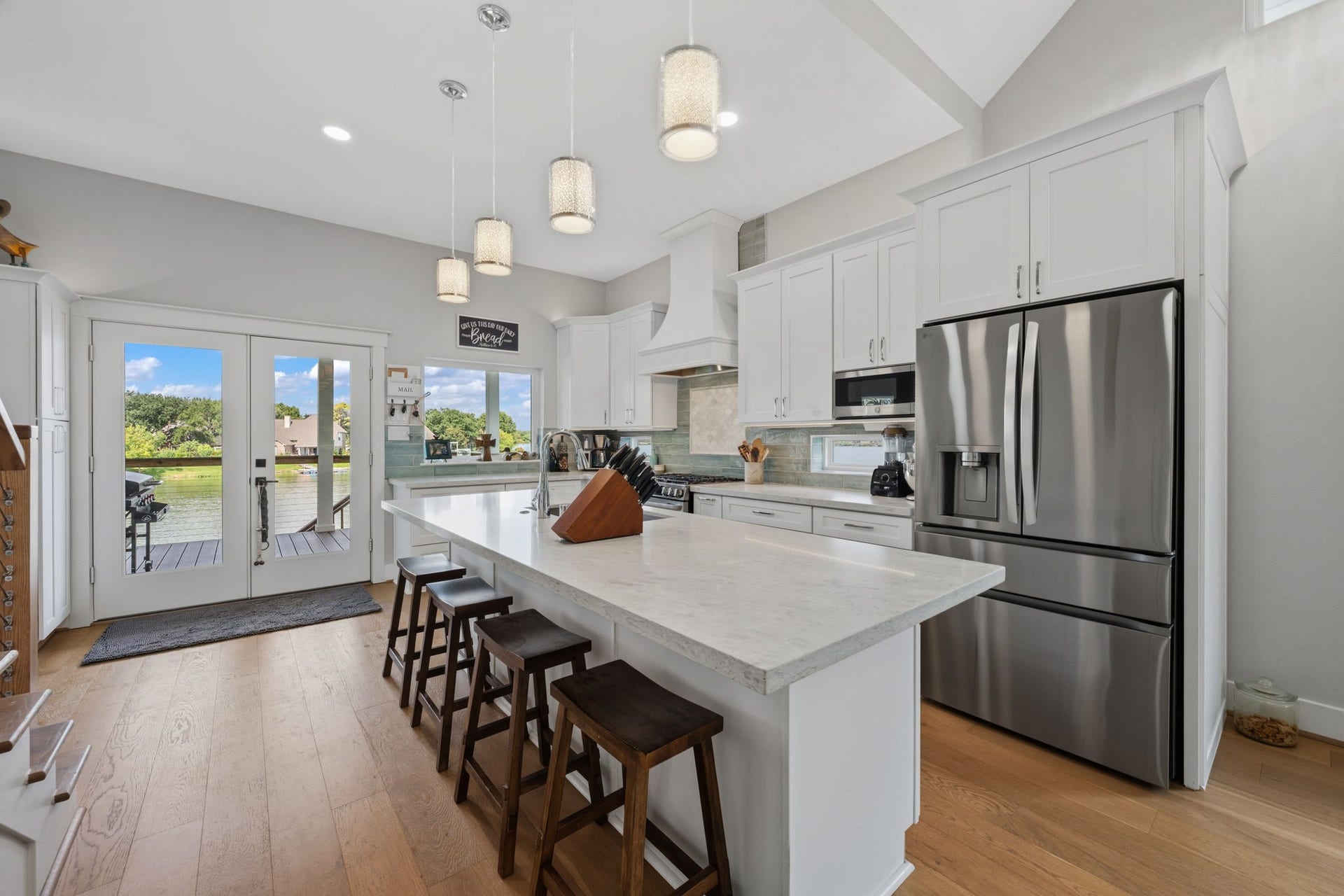 3405 Oak Alley Court, Seabrook, TX 77586 3405 Oak Alley Court, Seabrook, TX 77586