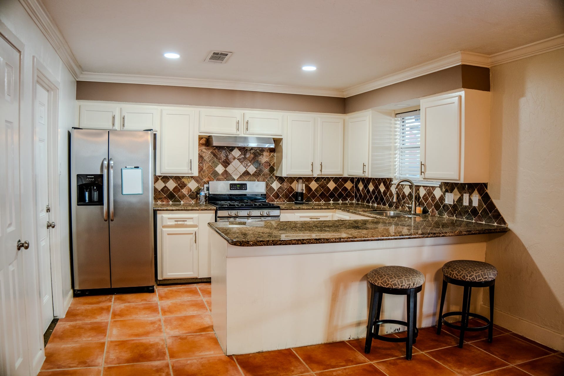 124 Bluebird Lane, Pasadena, TX 77502