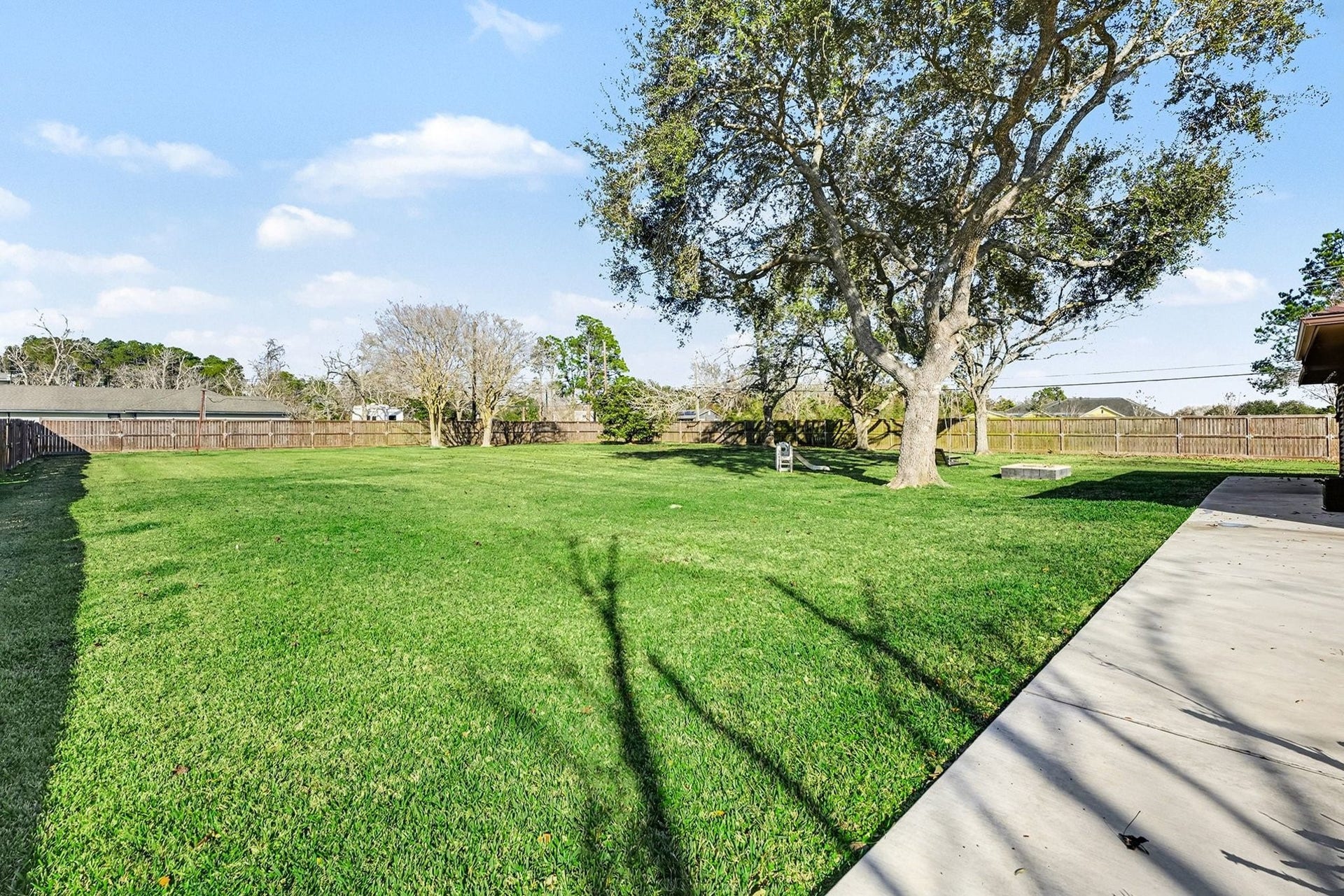 13402 Bob White Drive, Santa Fe, TX 77510