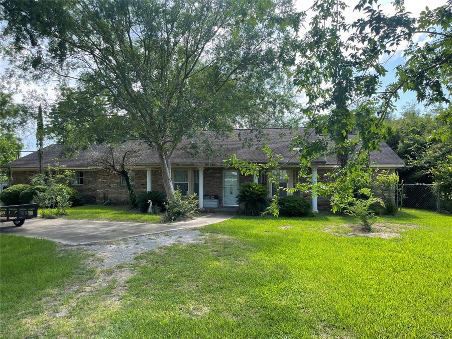 Property photo for 16719 Mclean Road, Pearland, TX