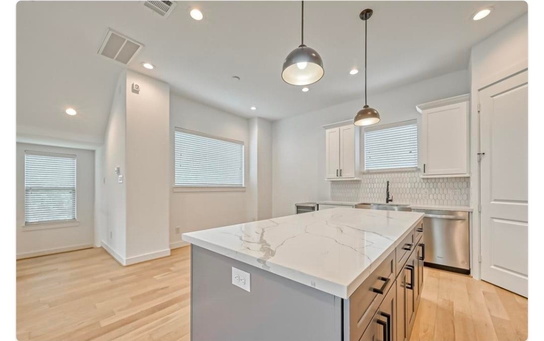 2713 Drew Street, Houston, TX 77004 2713 Drew Street, Houston, TX 77004