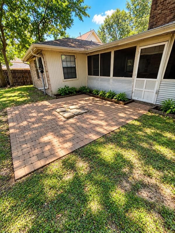 17602 Typhoon Way, Crosby, TX 77532