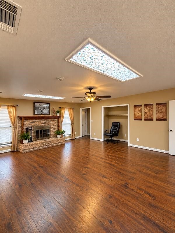 17602 Typhoon Way, Crosby, TX 77532