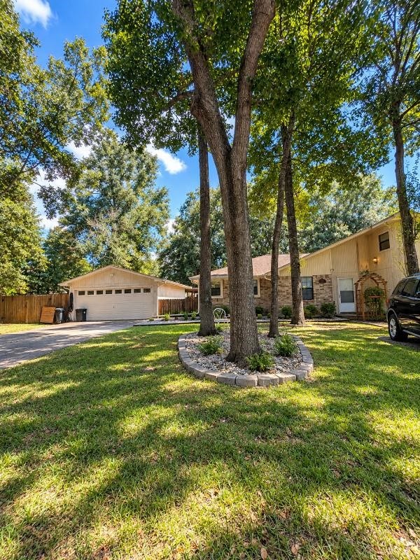 Property photo for 17602 Typhoon Way, Crosby, TX